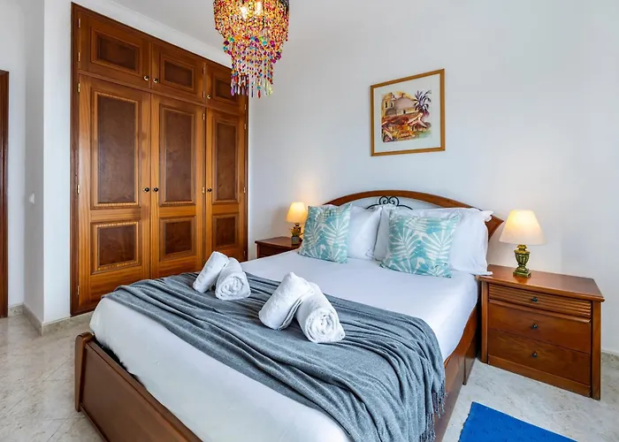 Heaven - Floor Seaview Daire *