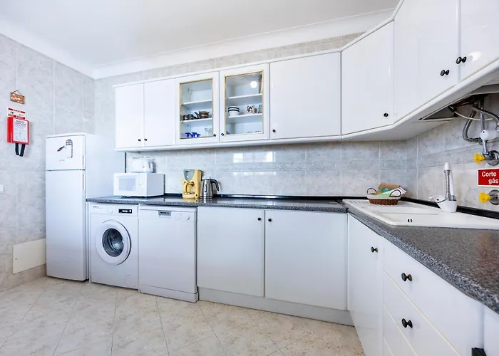 Heaven - Floor Seaview Daire